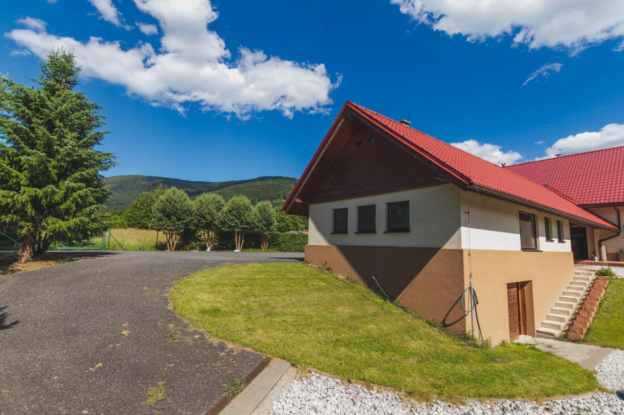 Apartman Kinskych Rožnov pod Radhoštěm Exteriör bild